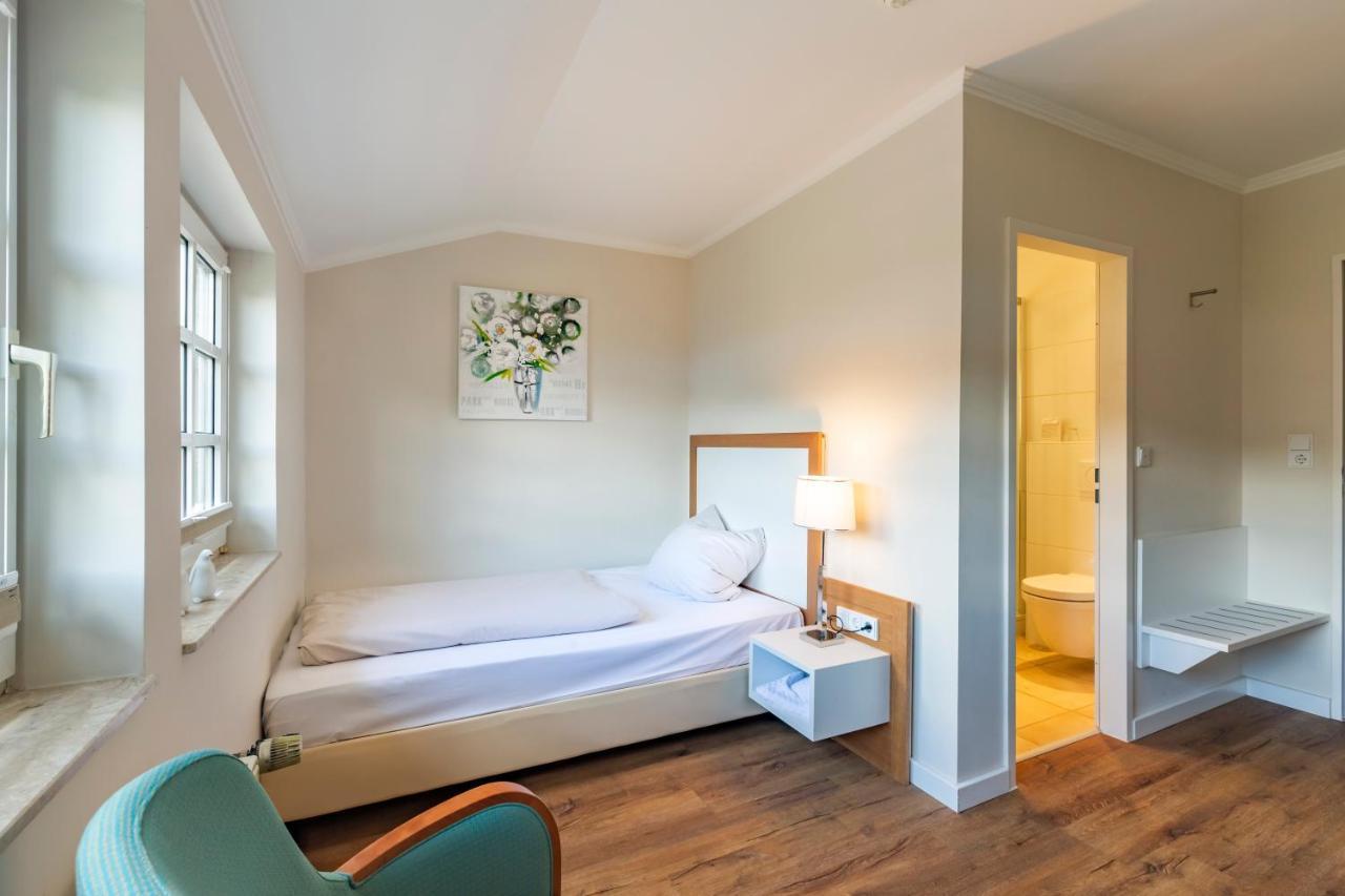 Gut Altona Hotel Dotlingen ภายนอก รูปภาพ