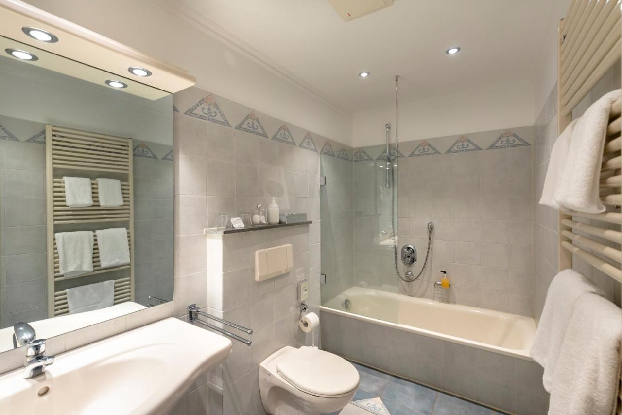 Gut Altona Hotel Dotlingen ภายนอก รูปภาพ